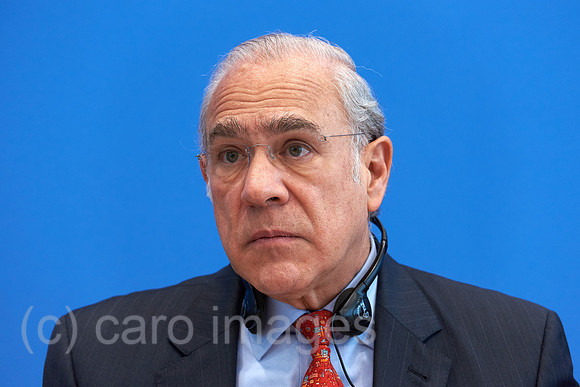 00Y160405D030CARO.JPG