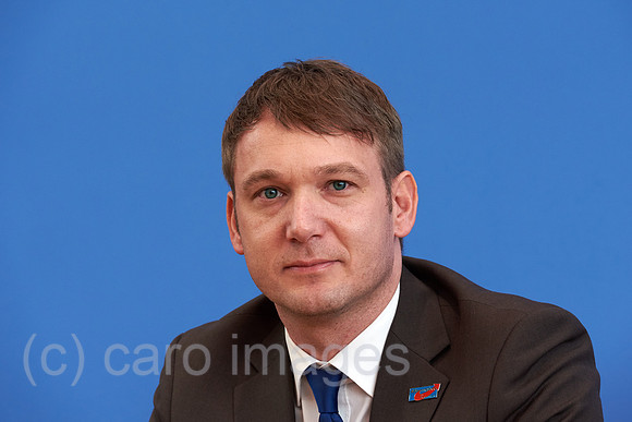 00Y160314D012CARO.JPG