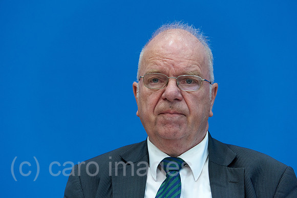 00Y160412D026CARO.JPG