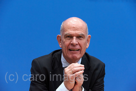 00Y151207D005CARO.JPG