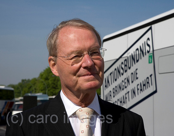 EBS0708171CARO.JPG