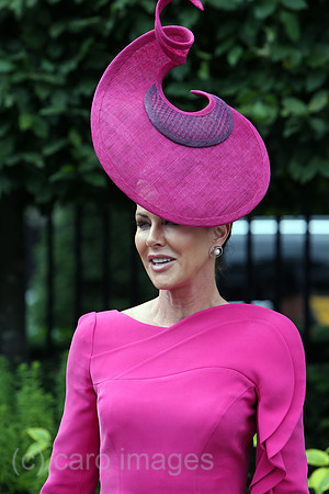 Royal Ascot, Fashion, woman with hat at the racecourse