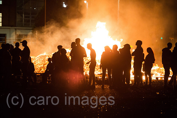 Grossbritannien, Belfast - Bonfire am Orangemen’s Day, protestantischer, jaehrlicher Feiertag zum Gedenken an die Schlacht am Boyne