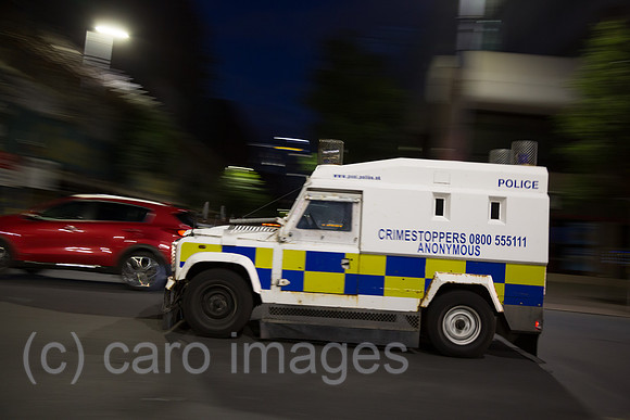 Grossbritannien, Nordirland, Belfast - gepanzerter Streifenwagen des Police Service of Northern Ireland, heute konfessionell gemischt