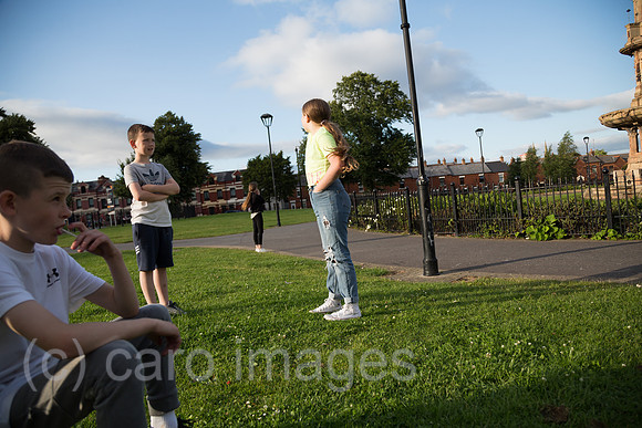 Grossbritannien, Nordirland, Belfast - Kinder, Dunville Park an der Falls Road, katholisches West Belfast