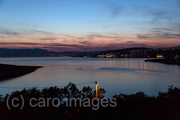 Kroatien, Rijeka - Blick von Halbinsel Krk auf Rijeka