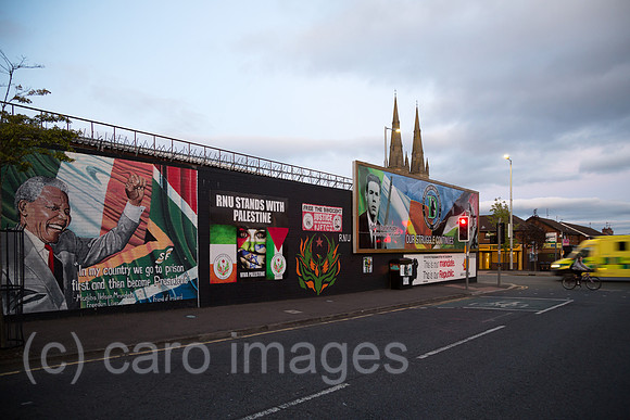 Grossbritannien, Nordirland, Belfast - Politische Wandmalereien, Falls Road, katholisches West Belfast