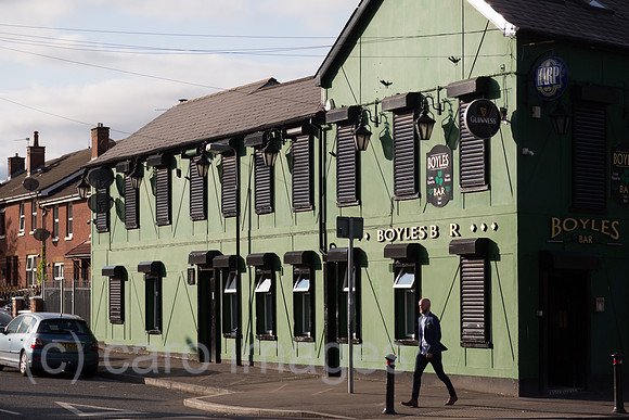 Grossbritannien, Nordirland, Belfast - Irish Pub an der Falls Road, katholisches West Belfast