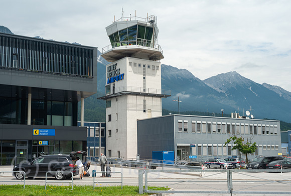 Innsbruck, Tirol, Oesterreich, Tower und Terminal am Innsbruck Airport