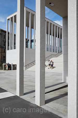 Berlin, Deutschland - James-Simon-Galerie auf der Museumsinsel.