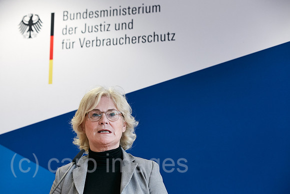 Berlin, Deutschland - Christine Lambrecht, Bundesjustizministerin.