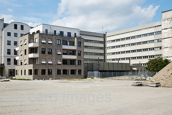 Berlin, Deutschland - Wohn- und Buerogebaeude entlang der Breite Strasse in Berlin-Mitte.