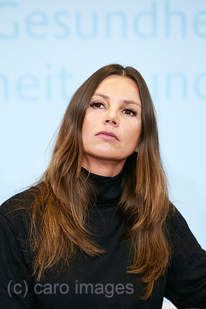 Berlin, Deutschland - Teresa Enke im Bundesgesundheitsministerium bei einem Pressegespraech.