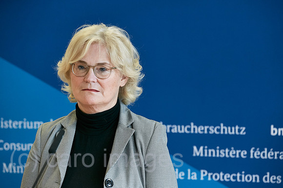 Berlin, Deutschland - Christine Lambrecht, Bundesjustizministerin.
