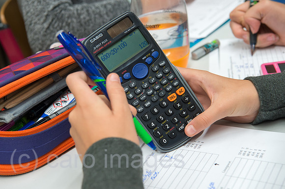 Berlin, Deutschland, Mathematikunterricht an einer Schule