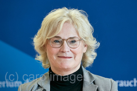 Berlin, Deutschland - Christine Lambrecht, Bundesjustizministerin.