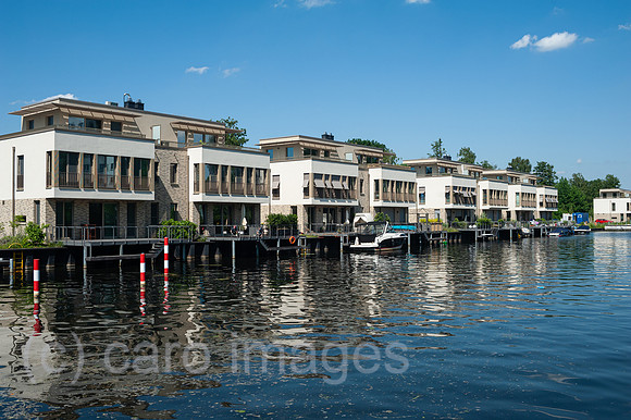 Berlin, Deutschland, Exklusive Apartments am Wasser auf der Humboldtinsel in Tegel