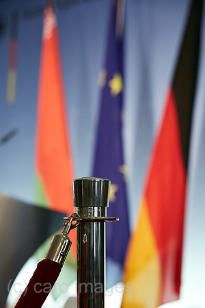Berlin, Deutschland - Laenderflaggen hinter einer Asperrkordel im Aussenministerium.