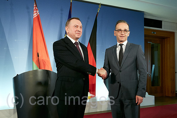Berlin, Deutschland - Wladimir Makej und Heiko Maas, Aussenminister von Weissrussland und Deutschland bei einer Pressekonferenz.