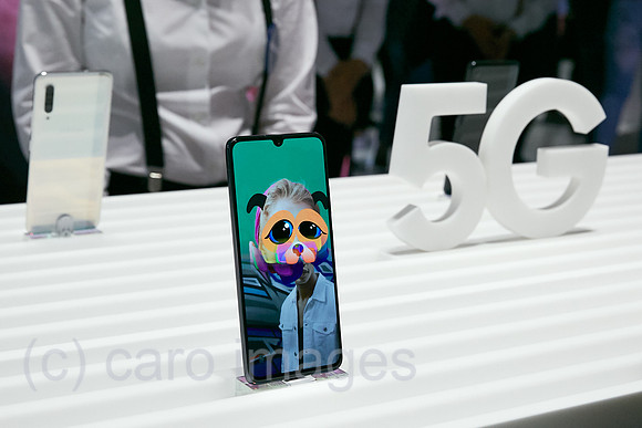 Berlin, Deutschland - SAMSUNG stellt das Galaxy A90 5G zur IFA vor.