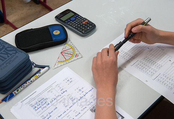 Berlin, Deutschland, Mathematikunterricht an einer Schule