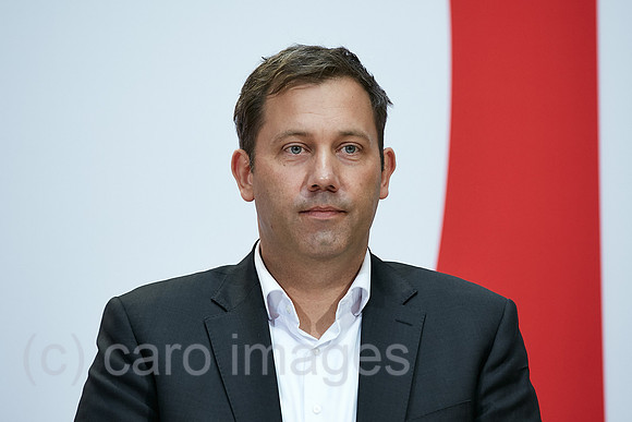 00R221010D006CAROEX.JPG