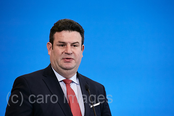 00R221130D113CAROEX.JPG