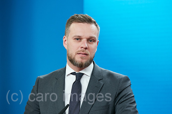 00R221111D022CAROEX.JPG