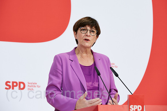 00R221128D001CAROEX.JPG