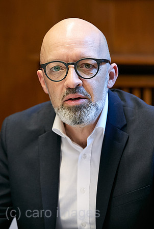 00R221214D097CAROEX.JPG