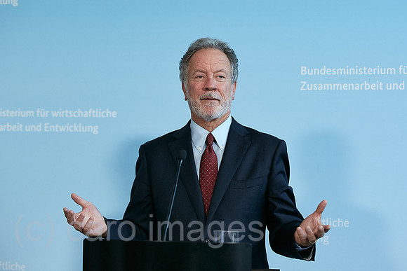 00R221020D019CAROEX.JPG