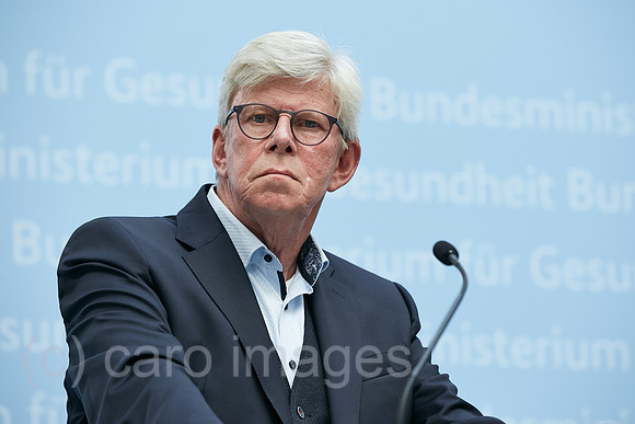 00R221006D123CAROEX.JPG