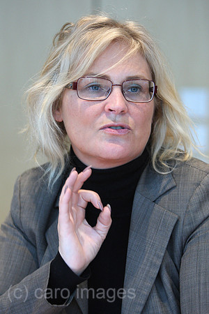 0MK120112D024CARO.JPG