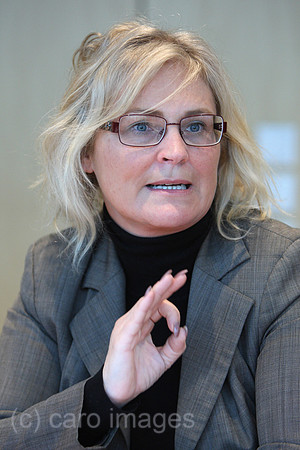 0MK120112D025CARO.JPG
