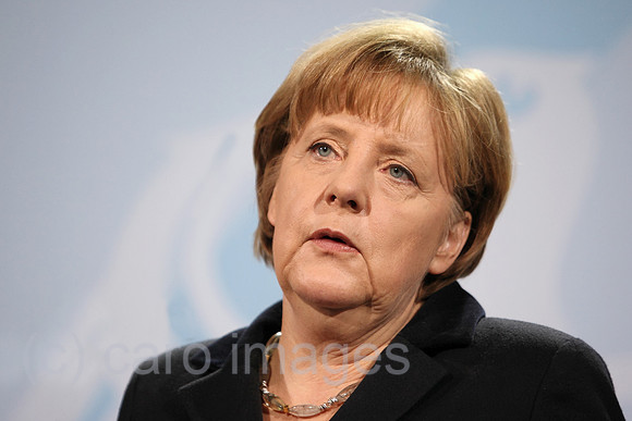 0MK120111D039CARO.JPG