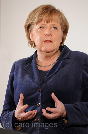 0MW110117D003CARO.JPG