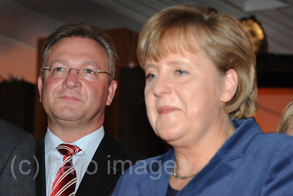 0MW110117D006CARO.JPG