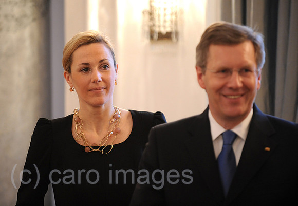 0MW110113D008CARO.JPG