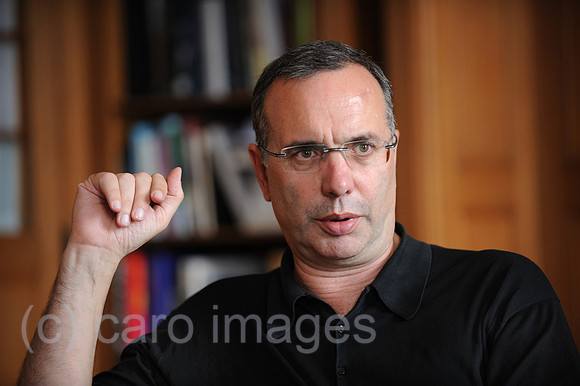 0MW100728D008CARO.JPG