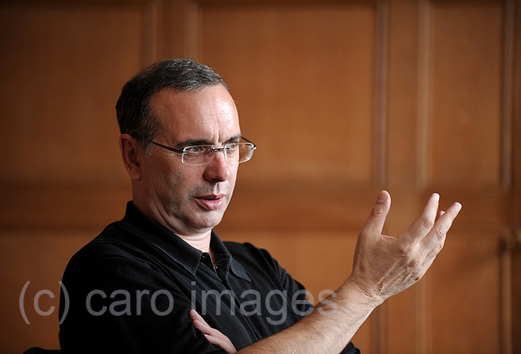 0MW100728D006CARO.JPG