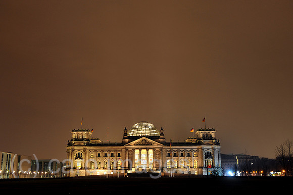 0MW110227D009CARO.JPG