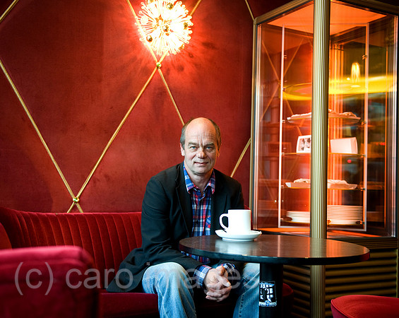 0MW100527D001CARO.JPG