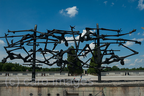 Dachau, Deutschland, Skulptur von Nandor Glid in der KZ-Gedenkstaette Dachau | Dachau, Germany, Sculpture by Nandor Glid at the Memorial Site of the Dachau concentration camp