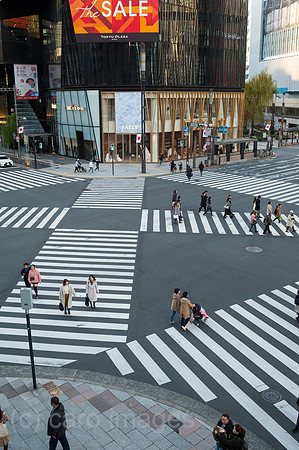 Tokio, Japan, Fussgaengerkreuzung in Ginza