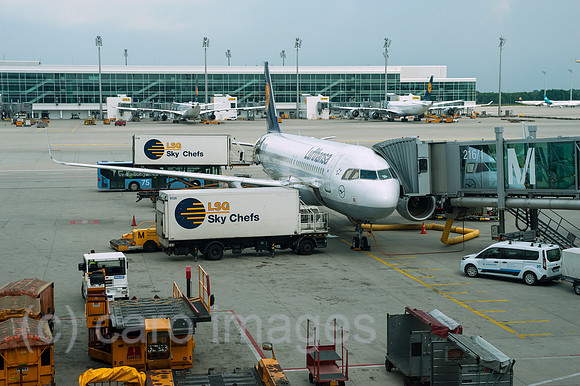Muenchen, Deutschland, Flugzeug auf dem Flughafen Muenchen