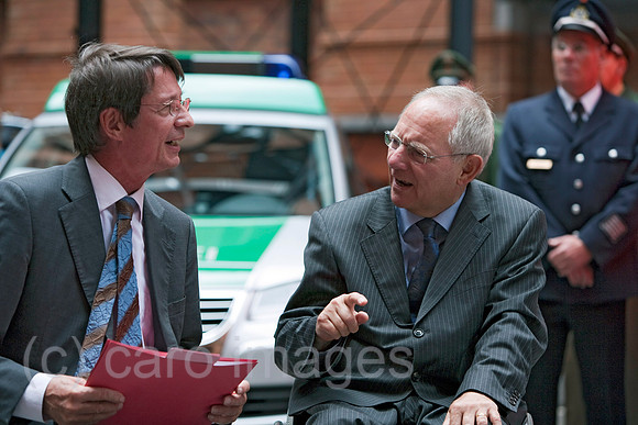 EJH0905131CARO.JPG