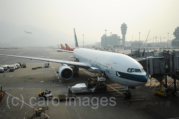 Hongkong, China, Flugzeug der Cathay Pacific auf dem Flughafen Chek Lap Kok