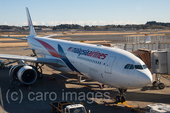 Tokio, Japan, Passagiermaschine der Malaysia Airlines am Flughafen Narita