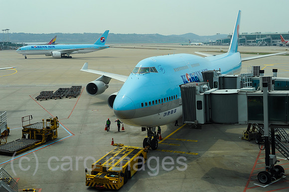 Seoul, Suedkorea, Flugzeuge der Korean Air auf dem internationalen Flughafen Incheon