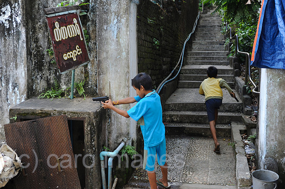 Yangon, Myanmar, Asien, Taubenjagd